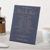Signe De Table Calendrier de mariage à l'écriture dorée sur fond (In SItu)