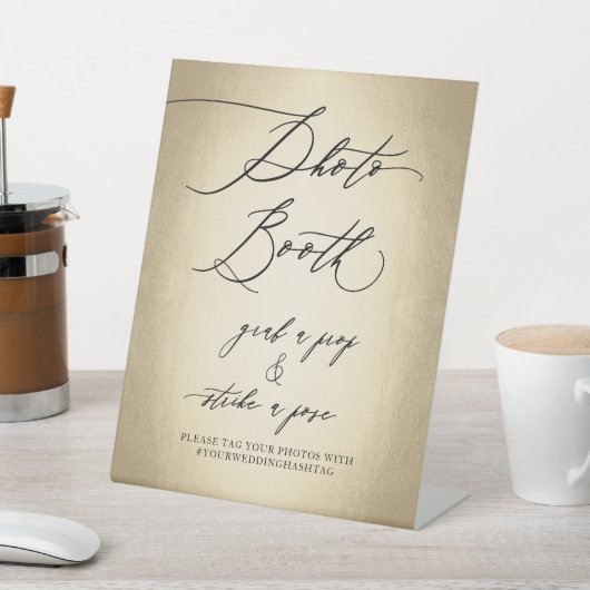 Signe De Table Calligraphie Script Gold Photo Booth Mariage (In SItu)