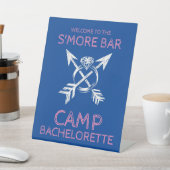 Signe De Table Camp Bachelorette 8X10 (In SItu)