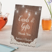 Signe De Table Cartes de script en bois rustique (In SItu)