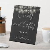 Signe De Table Cartes Et Cadeaux Noirs Et Blancs (In SItu)