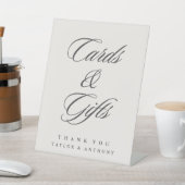 Signe De Table Cartes et Cadeaux Simples Élégants (In SItu)