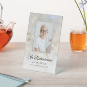 Signe De Table Célébration florale de l'oeillet blanc de la vie f (In SItu)