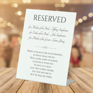 Signe De Table Chaise Réservée Avec Les Noms En Mémoire Du Mariag