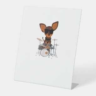 Signe De Table Chien drôle portant des lunettes de soleil jouant 