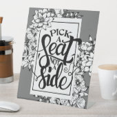 Signe De Table Choisir un siège pas un côté Mariage floral foncé (In SItu)