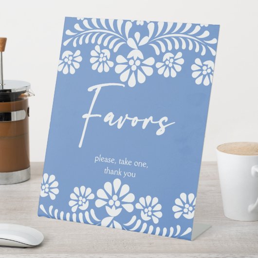 Signe De Table Cielito lindo baby shower bleu poussiéreux faveurs (In SItu)