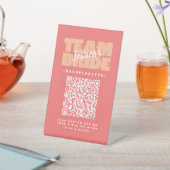 Signe De Table Code QR de l'enterrement de vie de jeune fille Ach (In SItu)