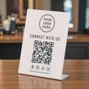 Signe De Table Code QR de logo d'entreprise sur présentoir rose