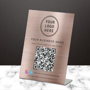 Signe De Table Code QR du logo de l'entreprise sur les réseaux so