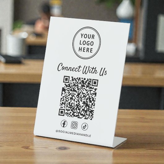 Signe De Table Code QR du logo de l'entreprise sur un présentoir 