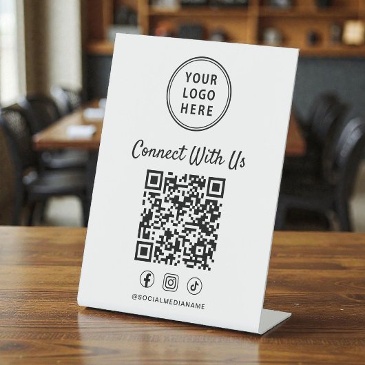 Signe De Table Code QR du logo de l'entreprise sur un présentoir