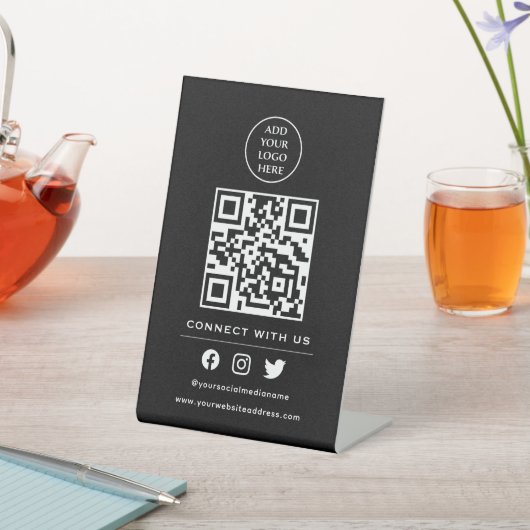 Signe De Table Code QR Votre Logo Suivez L'Analyse Pour Vous Conn (In SItu)