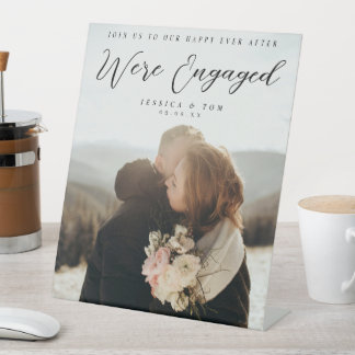 Signe De Table Couple Photo Engagement Party Pedestal Sign