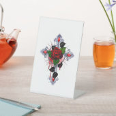 Signe De Table Croix d'argent avec une rose rouge (In SItu)