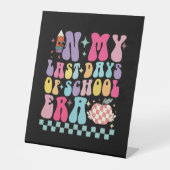 Signe De Table Dans mes Dernières journées de l'ère scolaire la v (Recto)