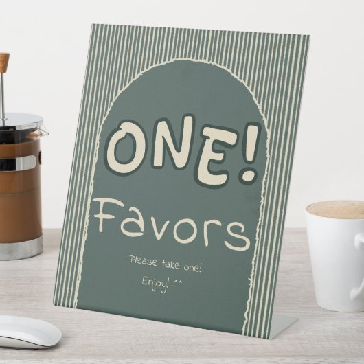 Signe De Table Dark Green Stripes 1st Birthday Favors (In SItu)