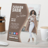 Signe De Table défilé de mode BUSINESS logo personnalisé prospect (In SItu)