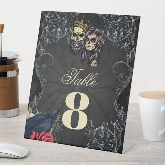 Signe De Table Design mariage gothique foncé avec crânes (In SItu)