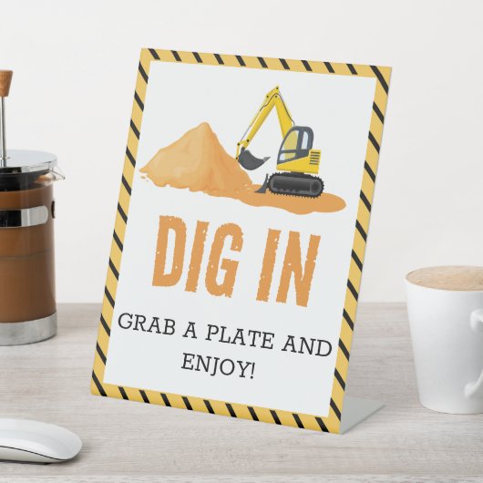 Signe De Table DIG IN : Thème de construction Anniversaire Tablet (In SItu)