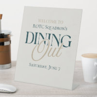 Dîner à l'extérieur - Militaire moderne de Serif