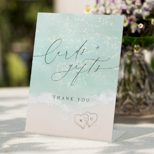 Signe De Table Écriture moderne Sable Cœurs Cartes et Cadeaux de