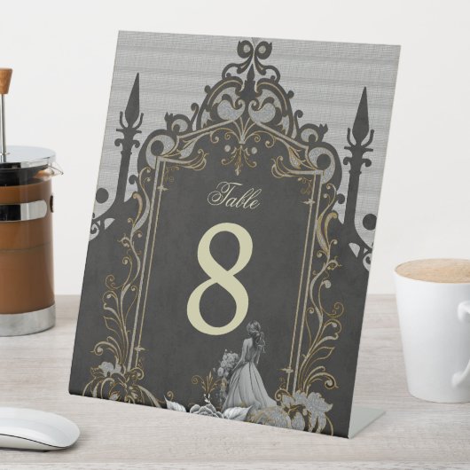 Signe De Table Elégance en argent et noir. (In SItu)