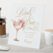 Signe De Table Élégant bar de pétales rose or aux Faux blancs (In SItu)