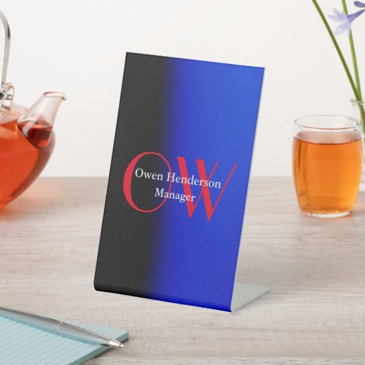 Signe De Table Élégant Unique Bleu Rouge Gras Texte Monogramme (In SItu)