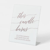 Signe De Table Élégante calligraphie Or Rose Cette bougie brûle