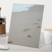 Signe De Table Empreintes sur une plage blanche au Mozambique (In SItu)