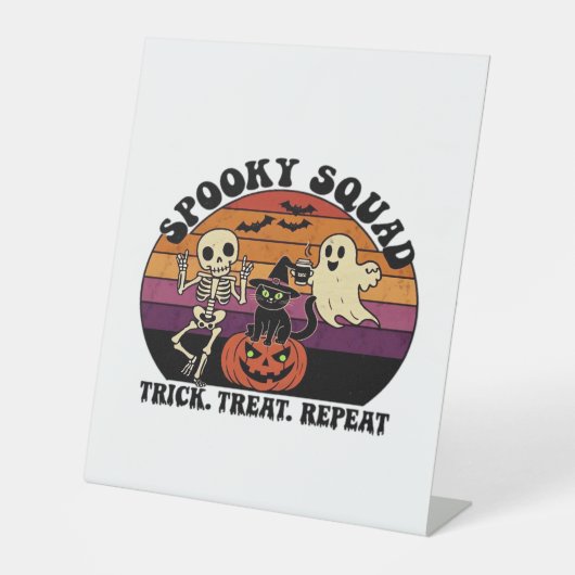 Signe De Table Équipe Spooky Retro Halloween Design (Texte Noir) (Recto)