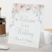 Signe De Table Eucalyptus Argent Peony Blush Bienvenue Au Mariage (In SItu)