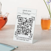 Signe De Table Examen des affaires avec le code QR (In SItu)