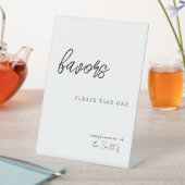 Signe De Table 'Faveurs, prenez-en une' avec les compliments Pers (In SItu)