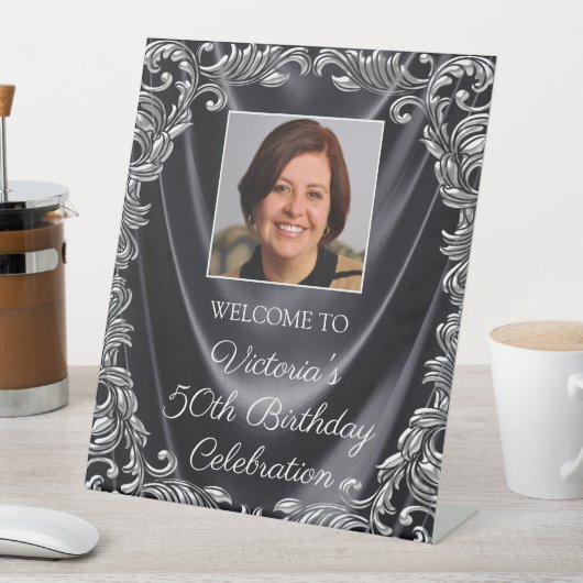 Signe De Table FEMMES Black Silver Photo Birthday Welcome Table (In SItu)