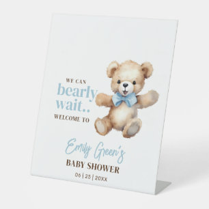 Signe De Table Fête bébé ours en peluche, nous pouvons à peine at