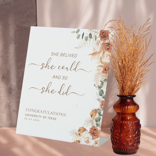 Signe De Table Floral Elle Croyait Qu'Elle Pourrait Fête De Diplô