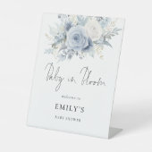 Signe De Table Flore bleu poussiéreux Bienvenue bébé dans la douc (Recto)