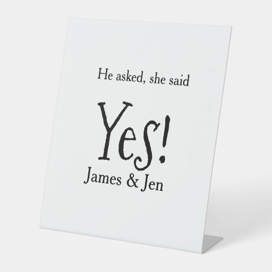 Signe De Table He asked she said yes engagement party name simple (Recto)