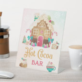 Signe De Table Hot Cocoa Bar Sign with Gingerbread House (In SItu)