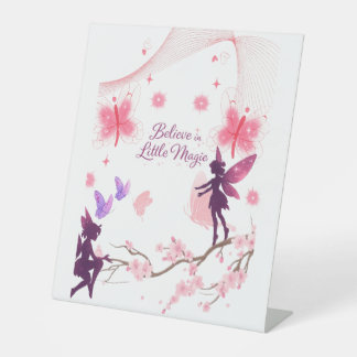 Signe De Table Illustration florale de fée et de papillon fantais