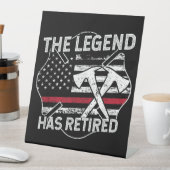 Signe De Table La Légende A Retraité Le Pompier Retraité (In SItu)