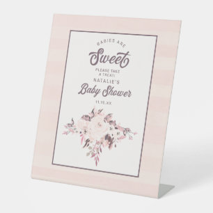 Signe De Table Les bébés floraux de Pêche sont Baby showers doux 