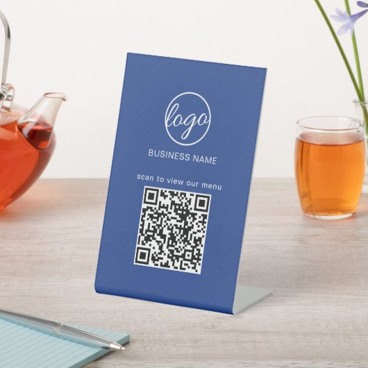 Signe De Table Logo Bleu Simple Code QR Modern Business (In SItu)