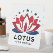 Signe De Table Lotus pour POTUS Kamala Harris 2024 (In SItu)