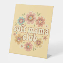 Maman Gentille Coquette Arc Floral Design