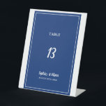 Signe De Table Mariage bleu marine minimaliste moderne Numéro de<br><div class="desc">Numéro de table minimaliste moderne Marine Blue Mariage Ce panneau se tient debout sur la table, ce qui permet aux invités mariages de trouver facilement leur place. Les numéros de table rehaussent le look de votre tablescape et mettent la touche finale sur votre journée spéciale. Impression de texte personnalisée des...</div>
