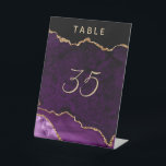 Signe De Table Mariage de géoode d'âge d'or violet<br><div class="desc">Les numéros de table de mariage chic violet et or parties scintillant agate sont faciles à customiser.</div>