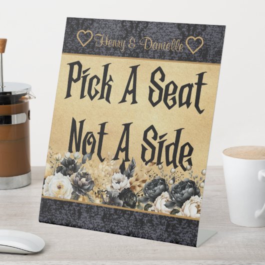 Signe De Table Mariage gothique Choisir un siège Signal Pedestal  (In SItu)